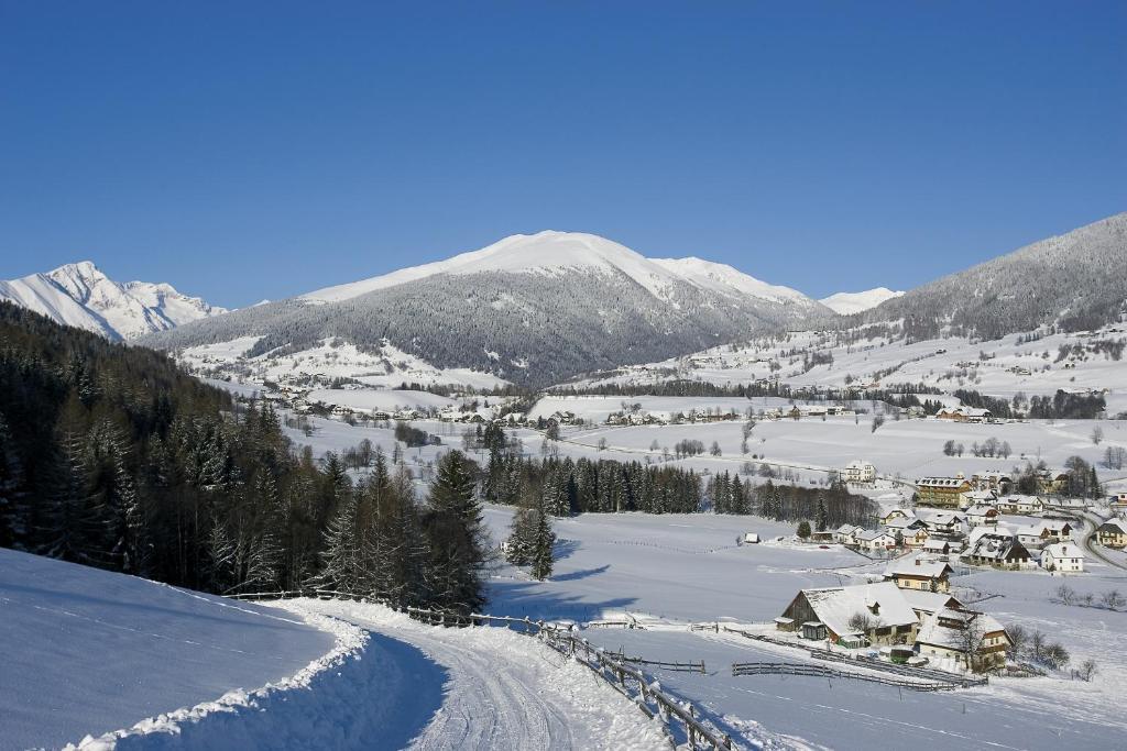 Landgasthof Jagawirt Krakauschatten Buitenkant foto